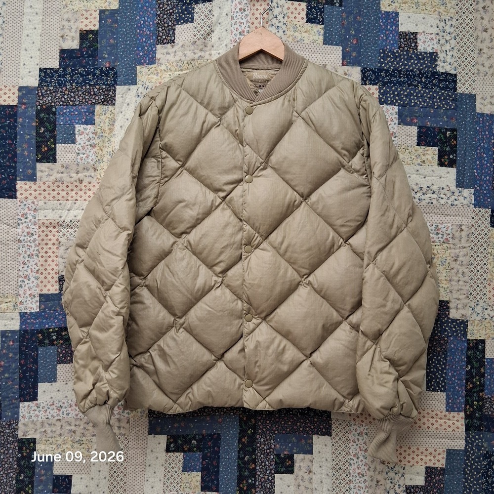 True Vintage 50s Eddie Bauer Quilted Puffer Down Liner Medium Snow Tag Beige